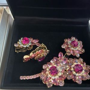 Brooch with Earrings